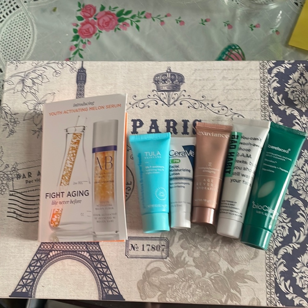Weekend getaway skincare bundle